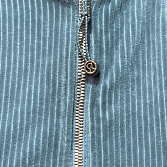 Women’s Lululemon Velvet Corduroy Zip Up Scuba Track Jacket Green Size 6 - Picture 2 of 5